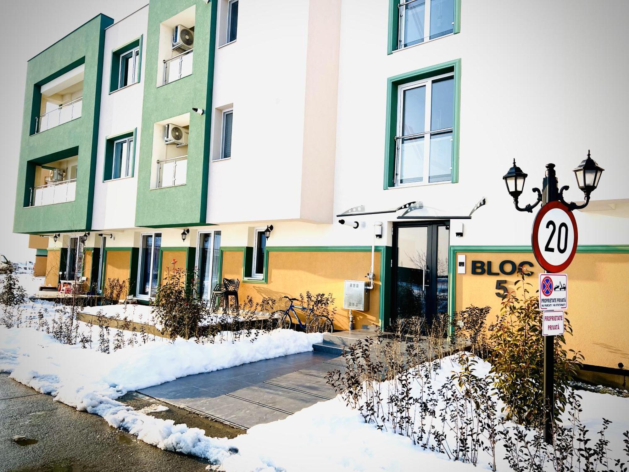 Airport Gardens Loft * Otopeni